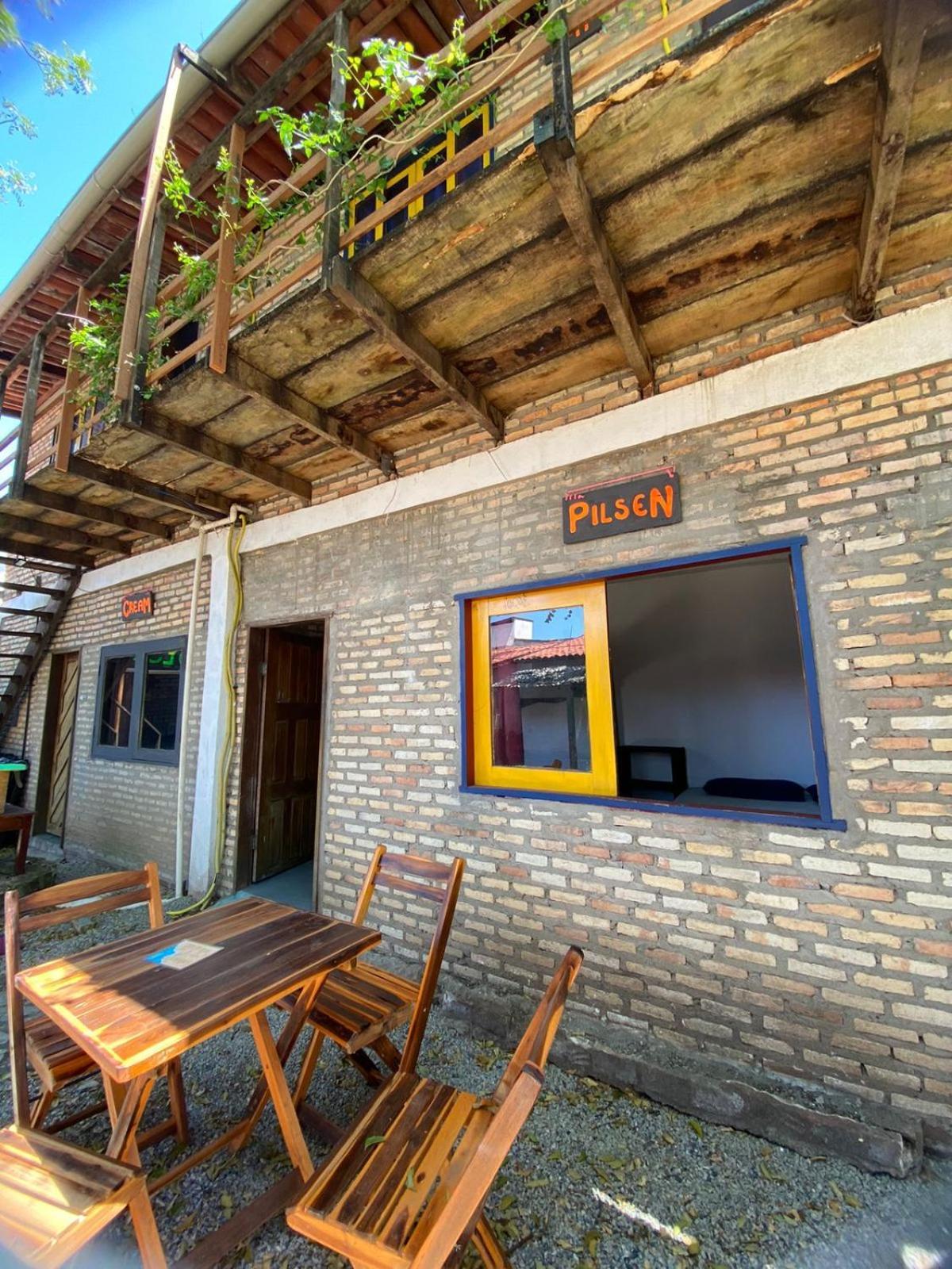 Waves Hostel & Pub Praia de Pipa エクステリア 写真
